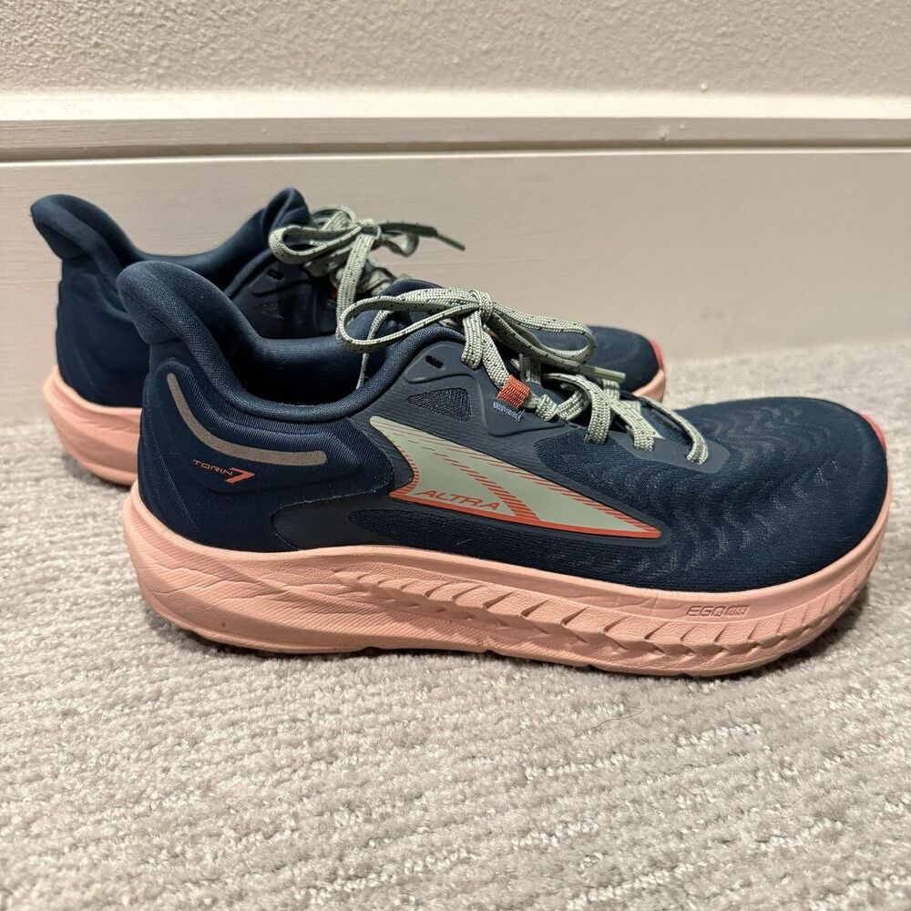 Altra Shoes Womens Size 8 Blue Pink Torin 7 Running Sneaker AL0A82CZ325